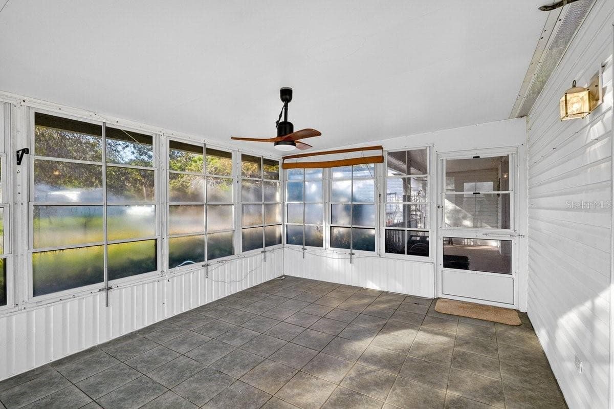 Manufactured Home at 332 MARSH LANDING LOOP, OAK HILL, photo 29 of 47