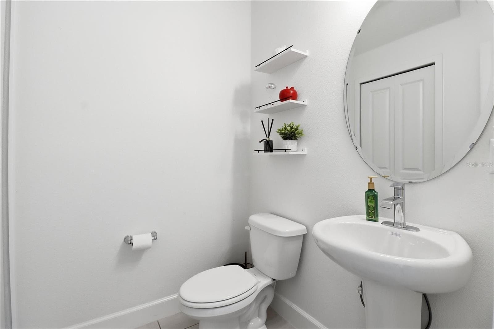 Downstairs Half Bathroom - 1375 CAPTIVA CV, SANFORD