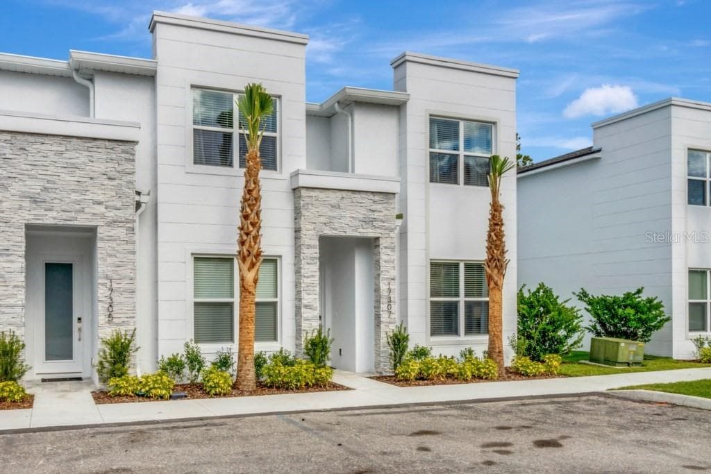 17305 HIDDEN FOREST DR