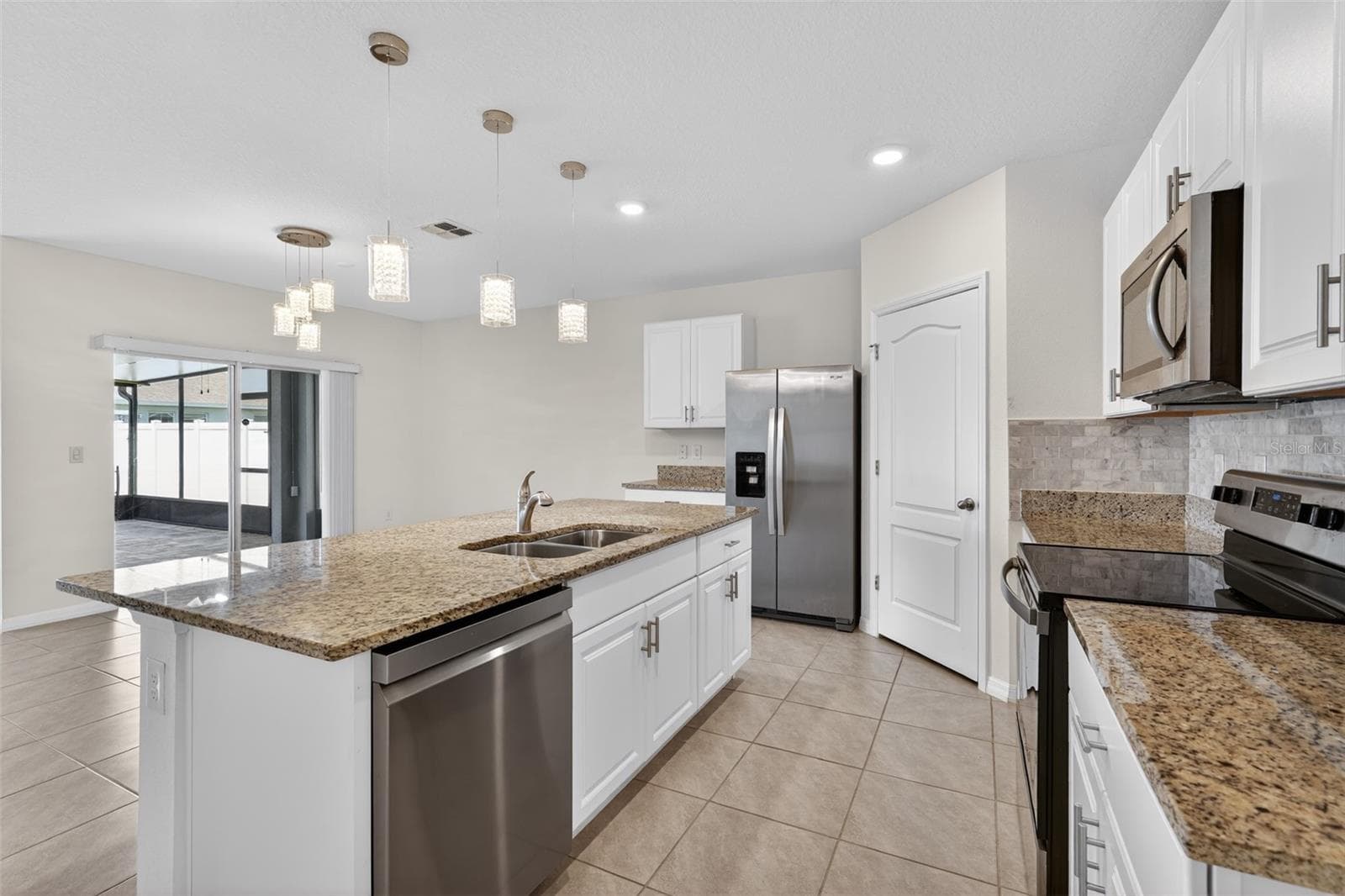 Single Family Residence at 1673 BARBERRY DR, KISSIMMEE, photo 15 of 46