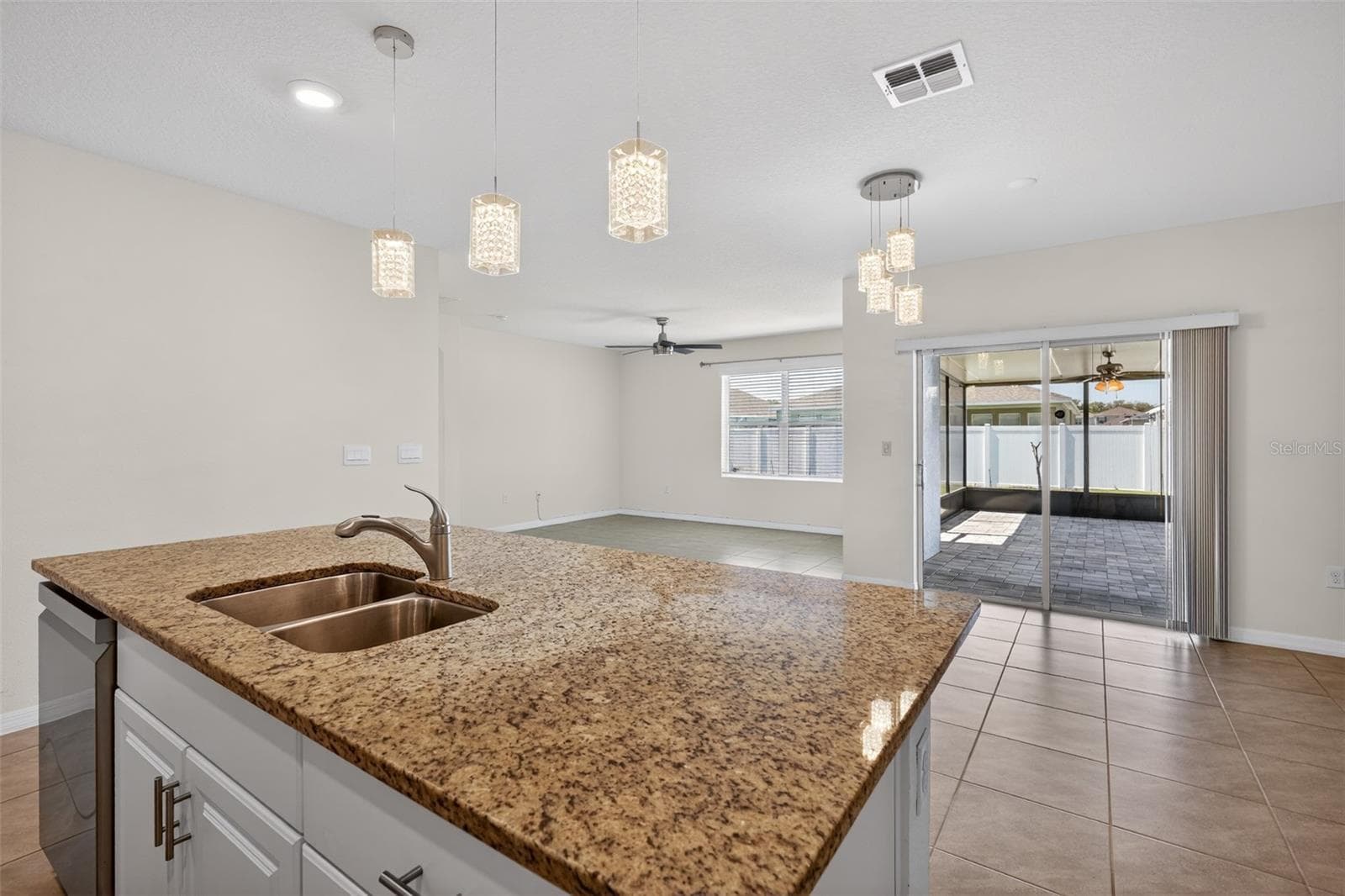 Single Family Residence at 1673 BARBERRY DR, KISSIMMEE, photo 19 of 46