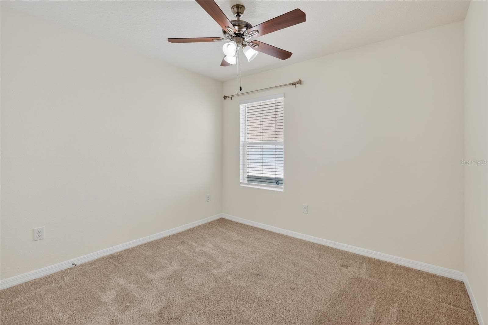 Single Family Residence at 1673 BARBERRY DR, KISSIMMEE, photo 32 of 46
