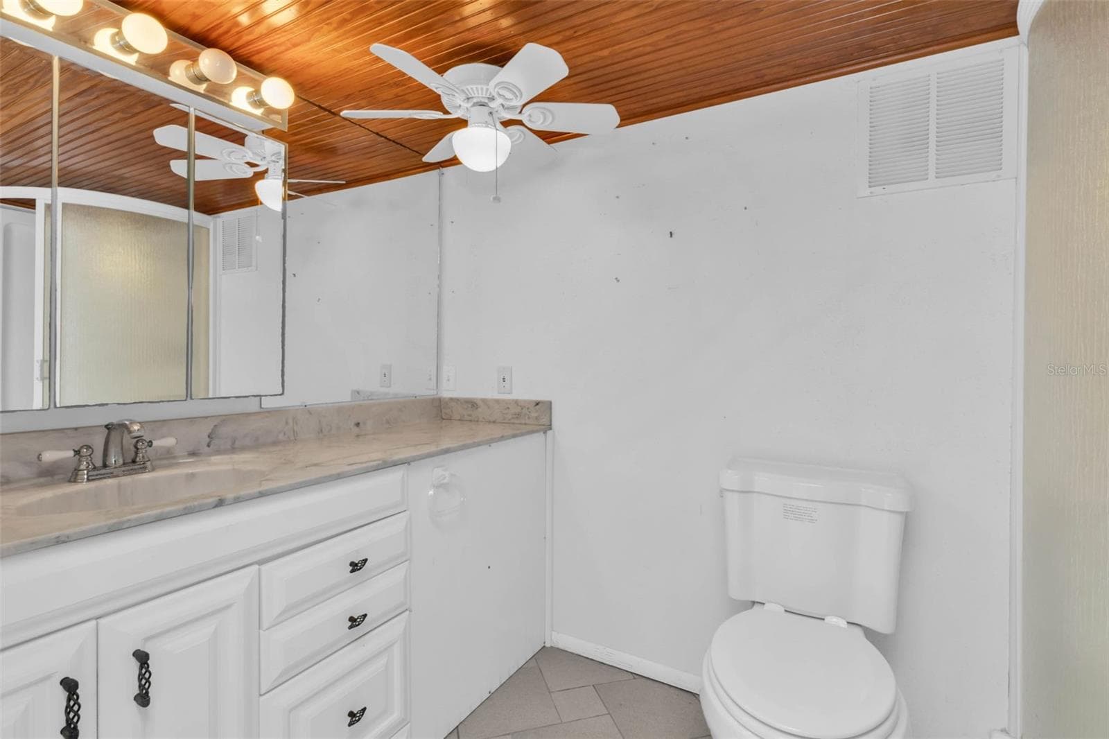 Bathroom #3 - 238 FRY TER SE, PORT CHARLOTTE
