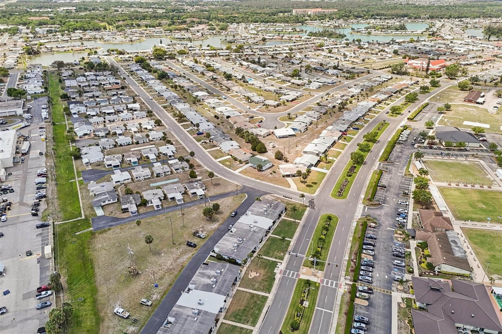 Townhouse at 1010 N PEBBLE BEACH BLVD, SUN CITY CENTER, photo 33 of 44