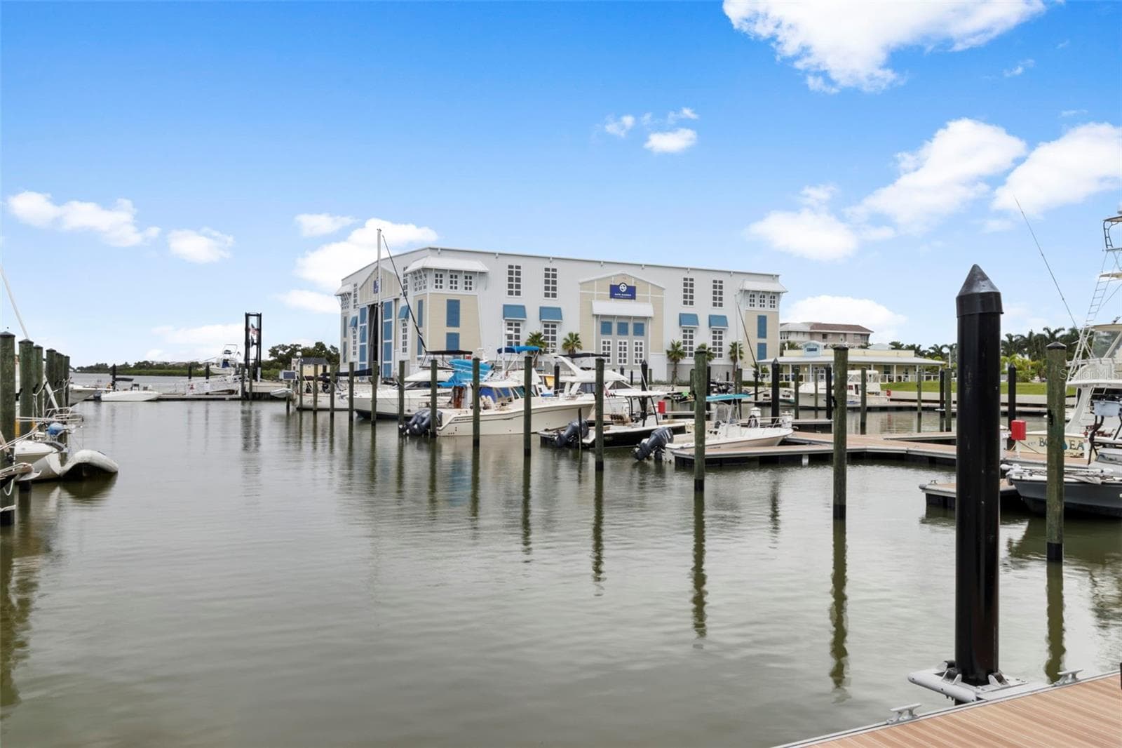 Condominium at 289 SAPPHIRE LAKE DR #202, BRADENTON, photo 53 of 62