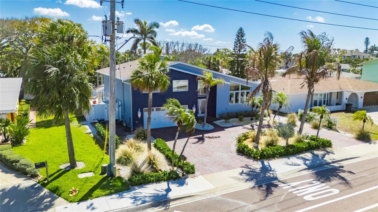 Single Family Residence at 931 GULF BLVD, BELLEAIR BEACH, photo 82 of 90