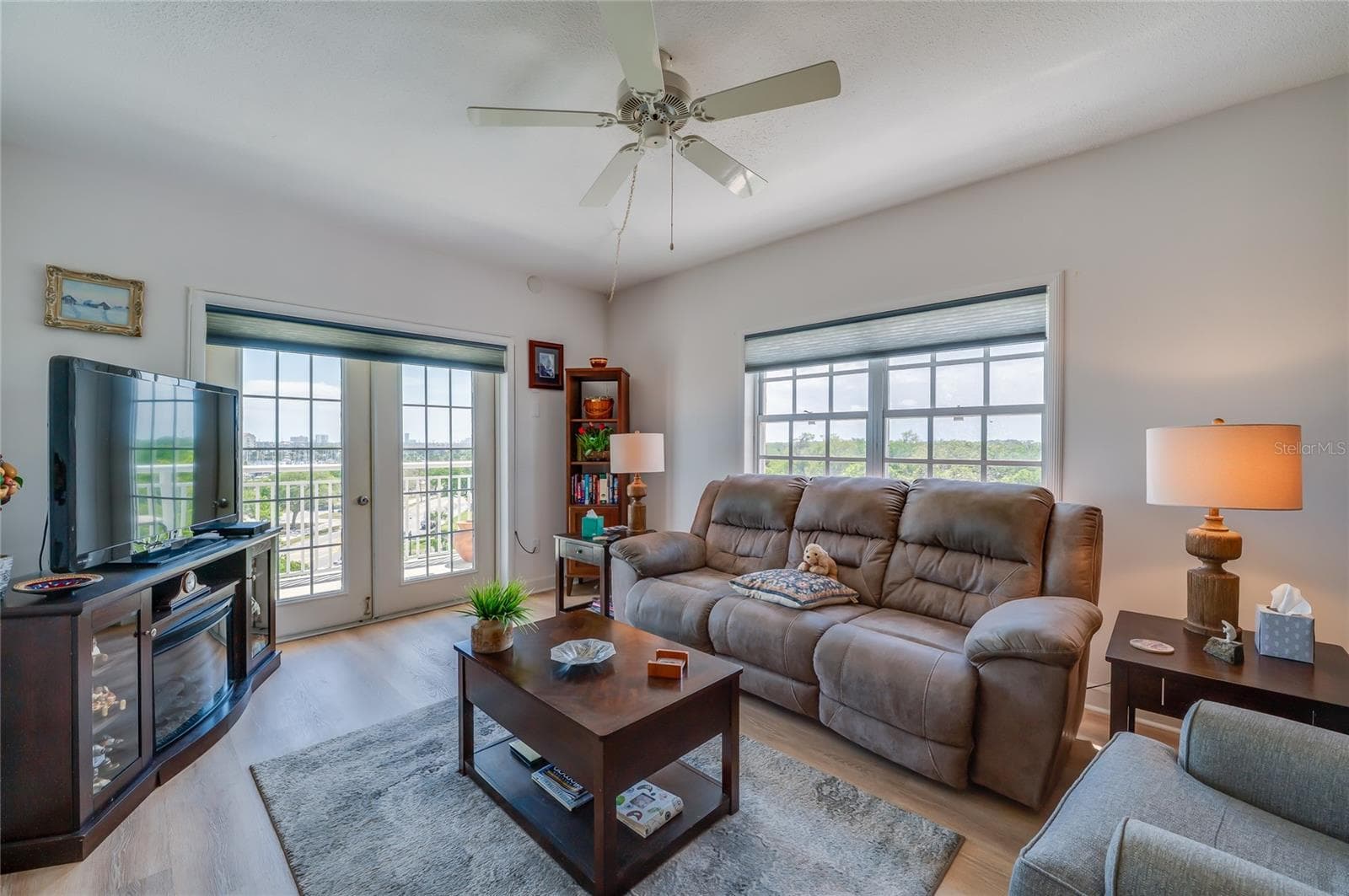 Living room to private balcony - 404 S BEACH ST #230 (604), DAYTONA BEACH