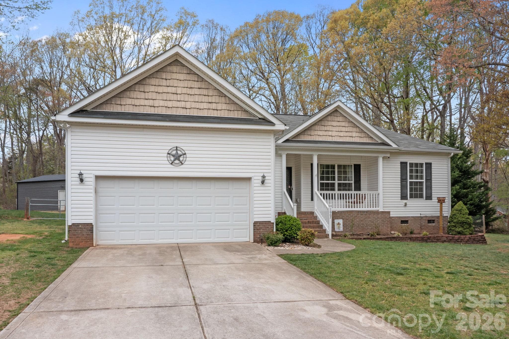 Single Family Residence at 1667 Warwick Court, Lincolnton, photo 3 of 48