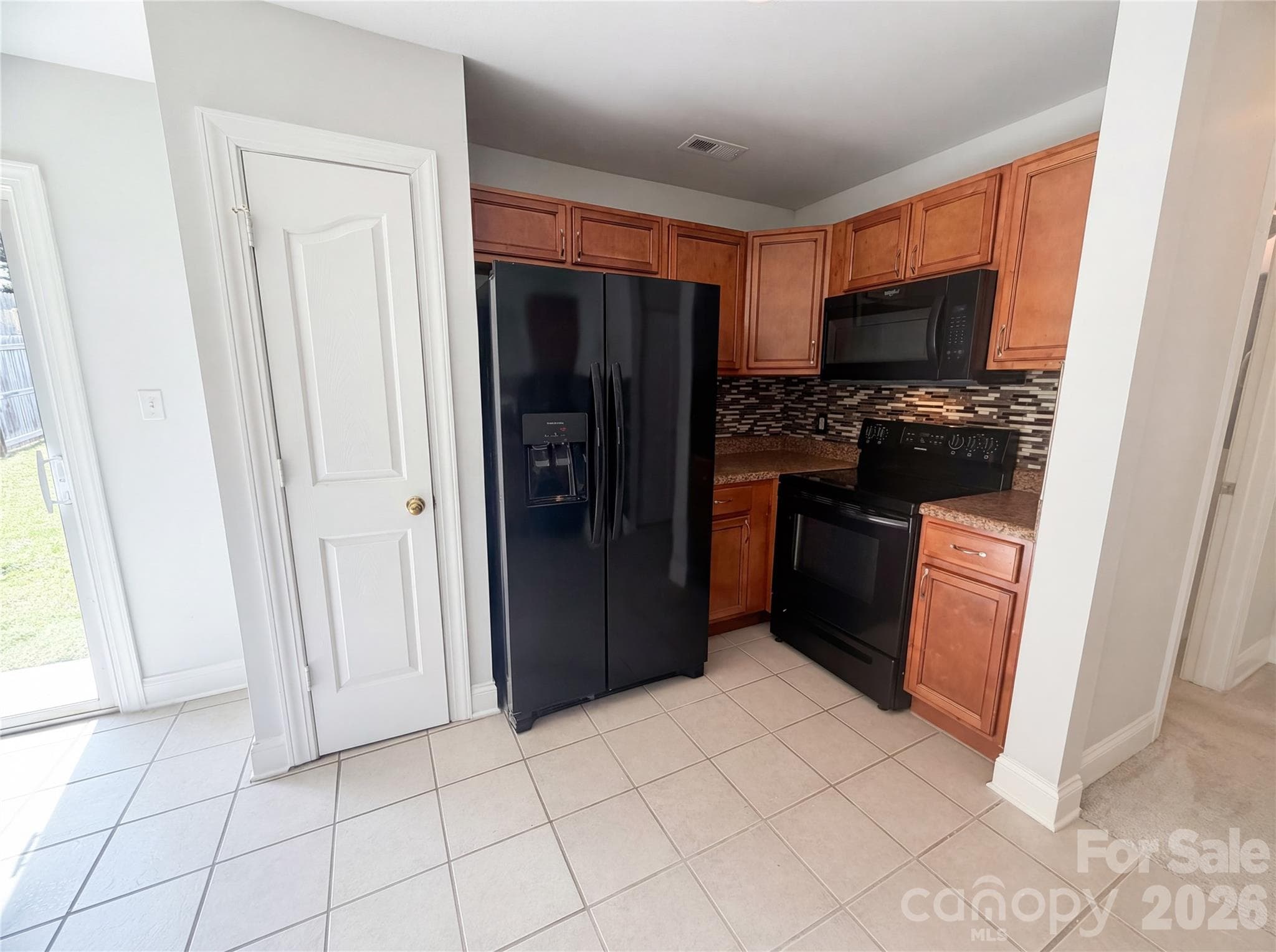 Single Family Residence at 11319 Red Finch Lane, Charlotte, photo 7 of 16