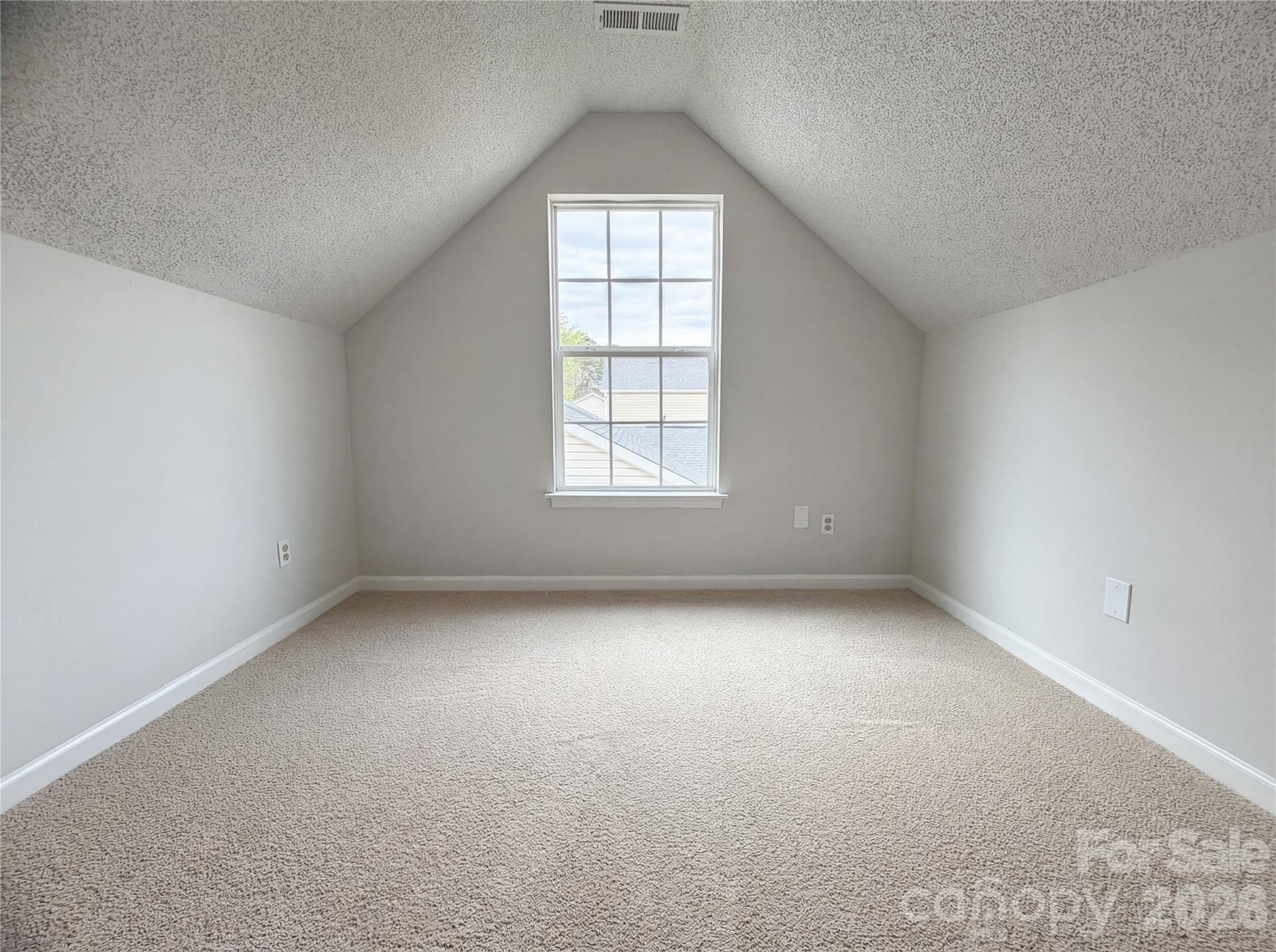 Single Family Residence at 11319 Red Finch Lane, Charlotte, photo 10 of 16