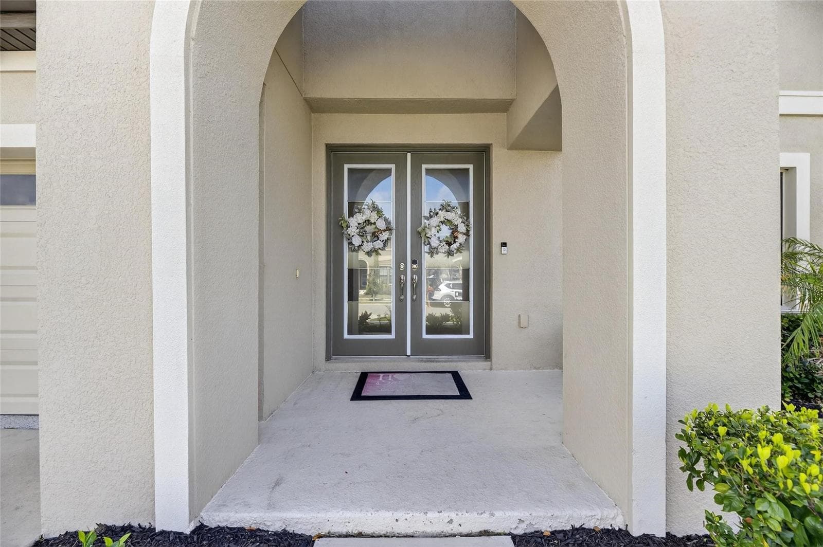 Single Family Residence at 12444 HORSESHOE BEND DR, LITHIA, photo 3 of 89