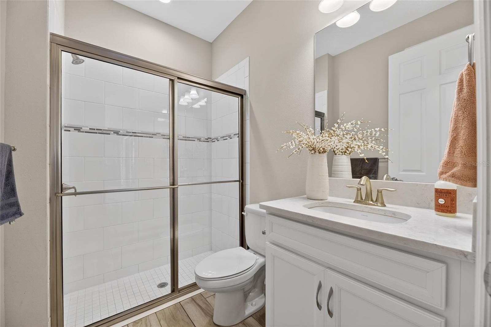 Single Family Residence at 12444 HORSESHOE BEND DR, LITHIA, photo 21 of 89