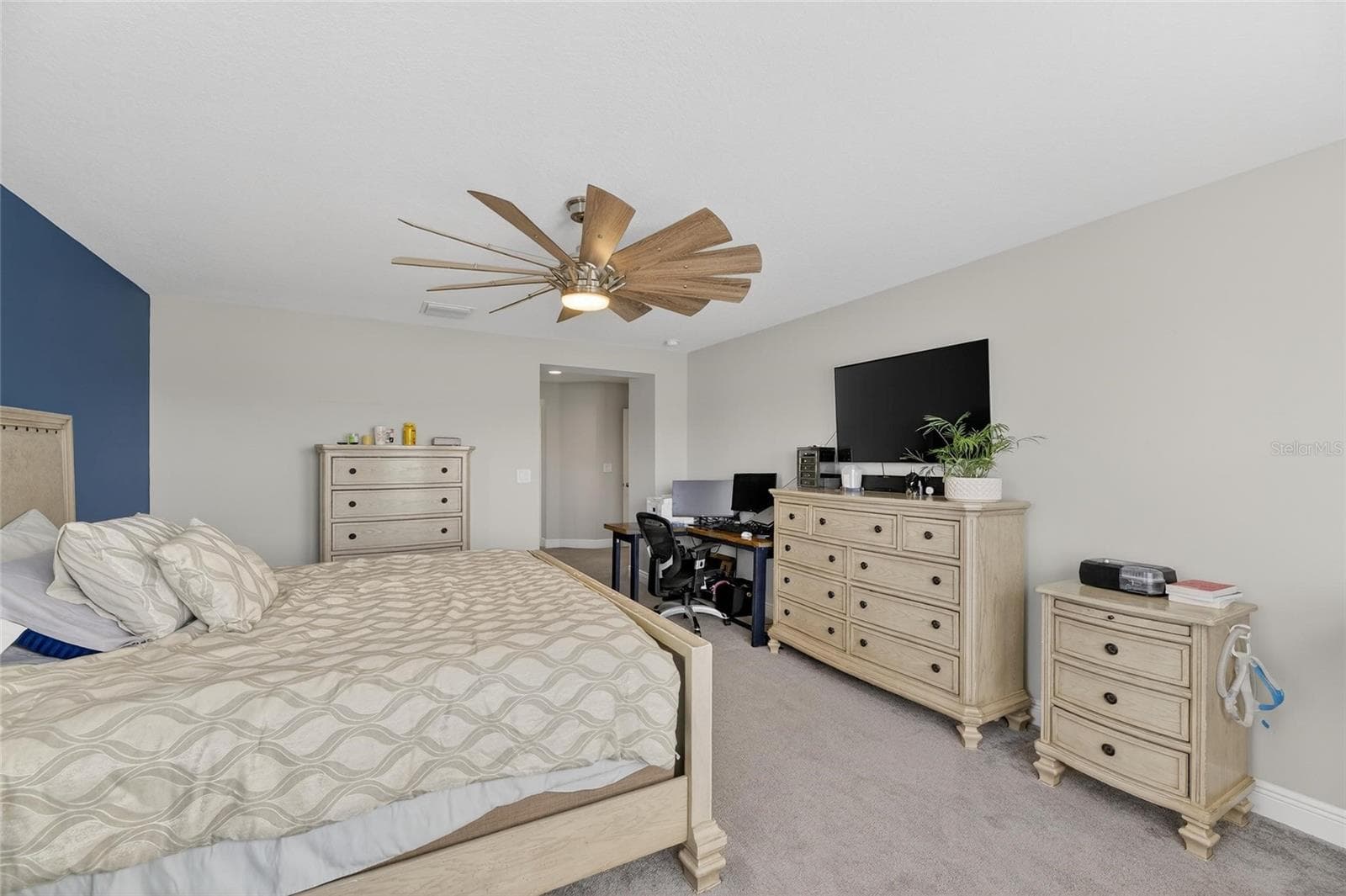 Single Family Residence at 12444 HORSESHOE BEND DR, LITHIA, photo 51 of 89