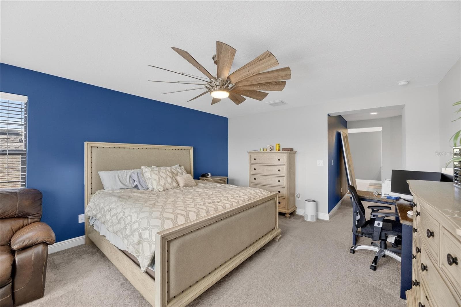 Single Family Residence at 12444 HORSESHOE BEND DR, LITHIA, photo 52 of 89