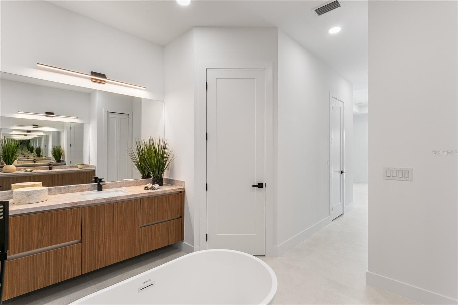 Primary Bathroom - 3300 NW 1ST TER, CAPE CORAL