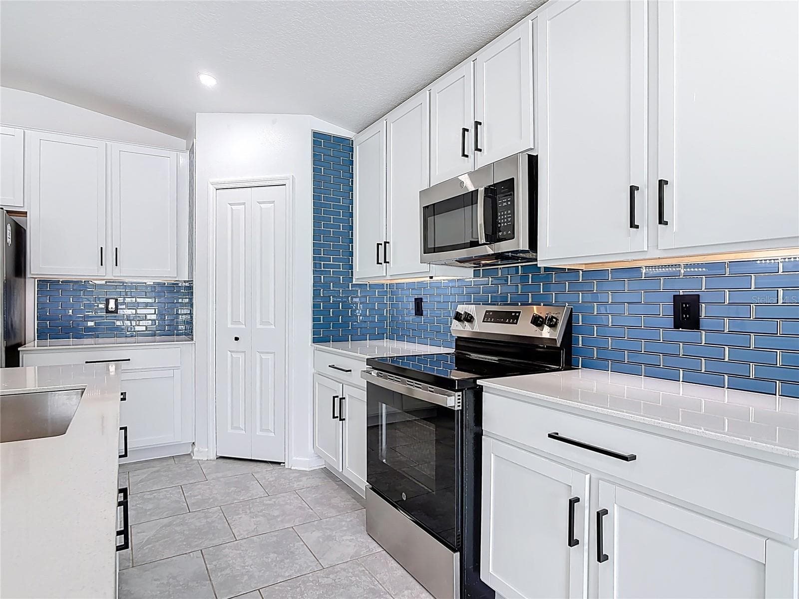 Single Family Residence at 1312 PEACH CREEK DR, OSTEEN, photo 12 of 62