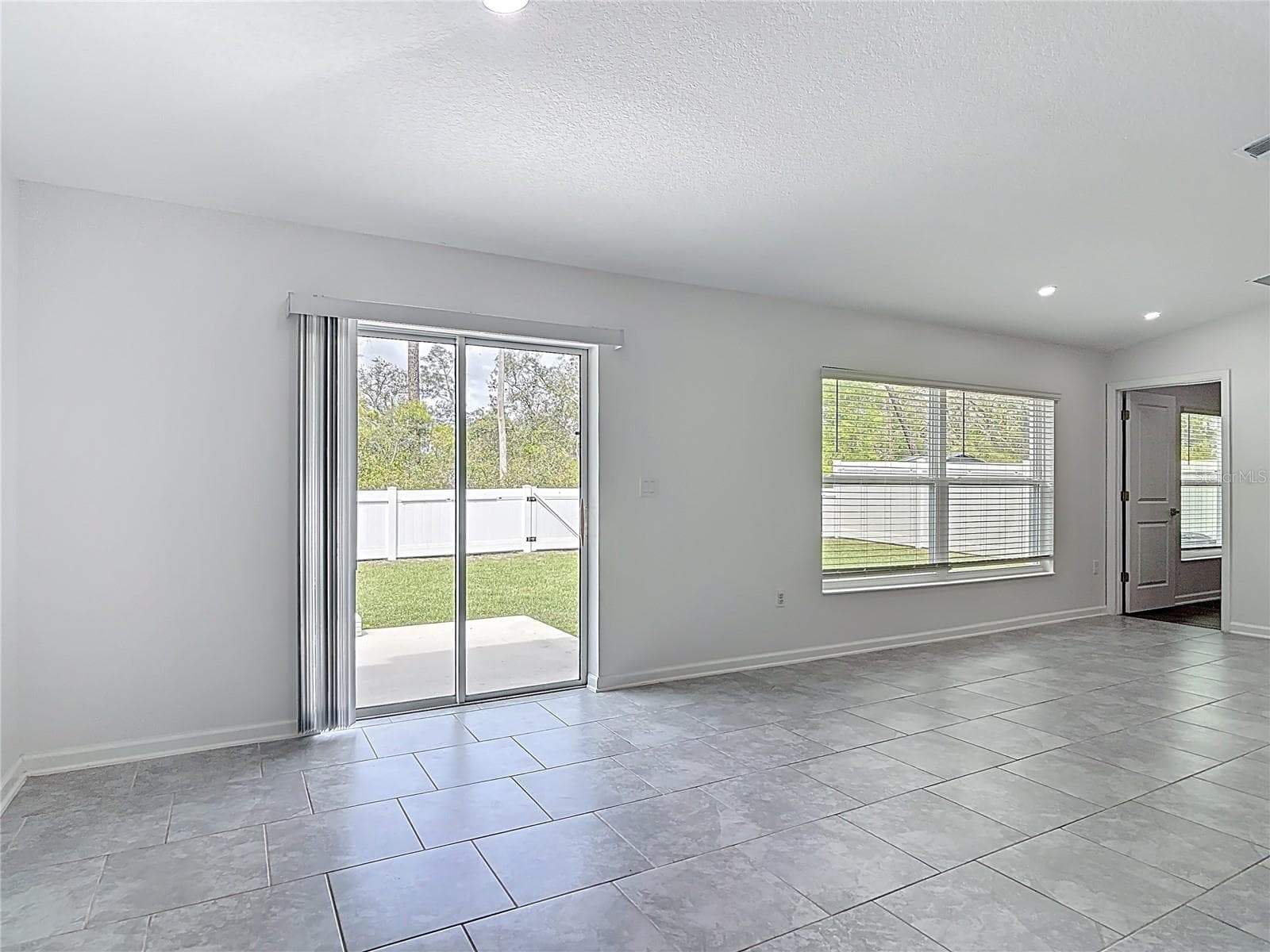 Single Family Residence at 1312 PEACH CREEK DR, OSTEEN, photo 15 of 62