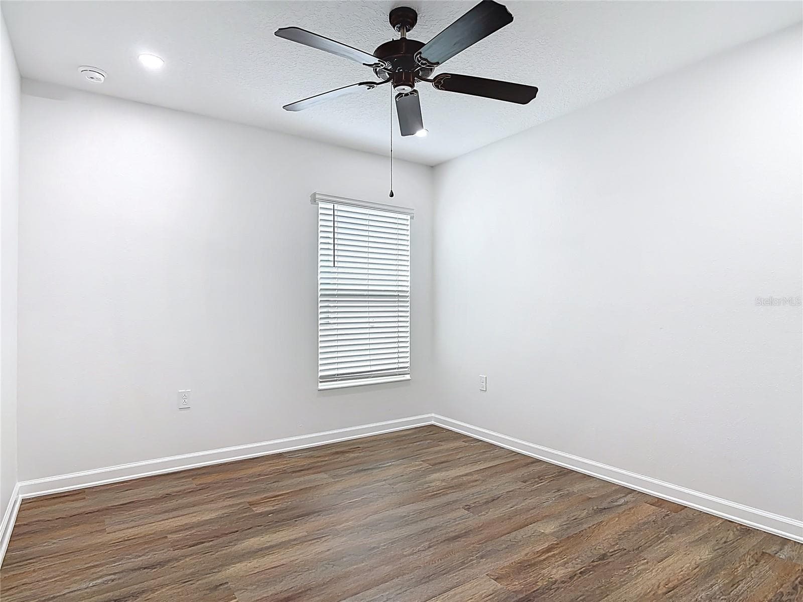 Single Family Residence at 1312 PEACH CREEK DR, OSTEEN, photo 25 of 62