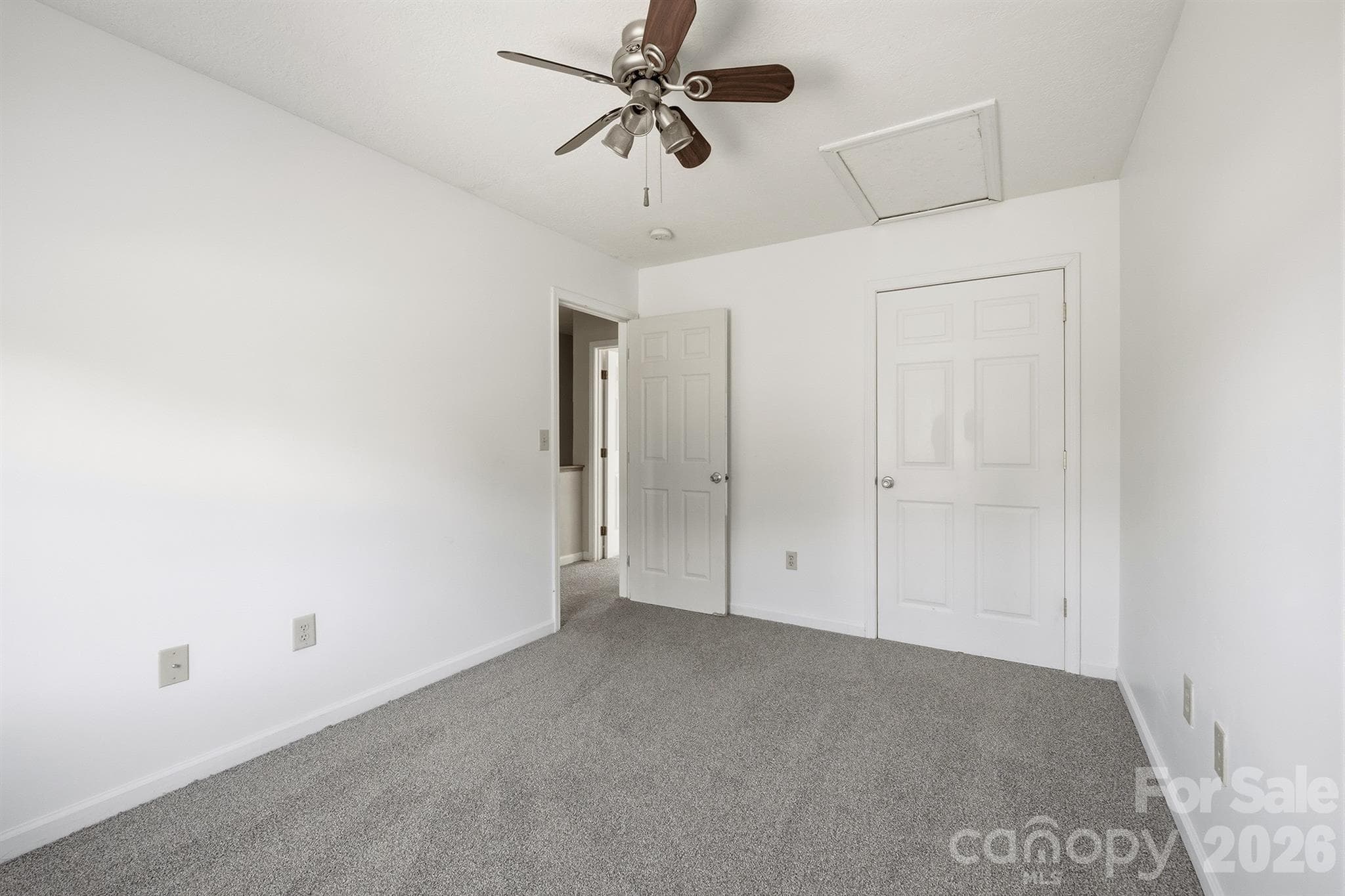 Bedroom 2 - 5406 Winding Oak Drive, Hickory