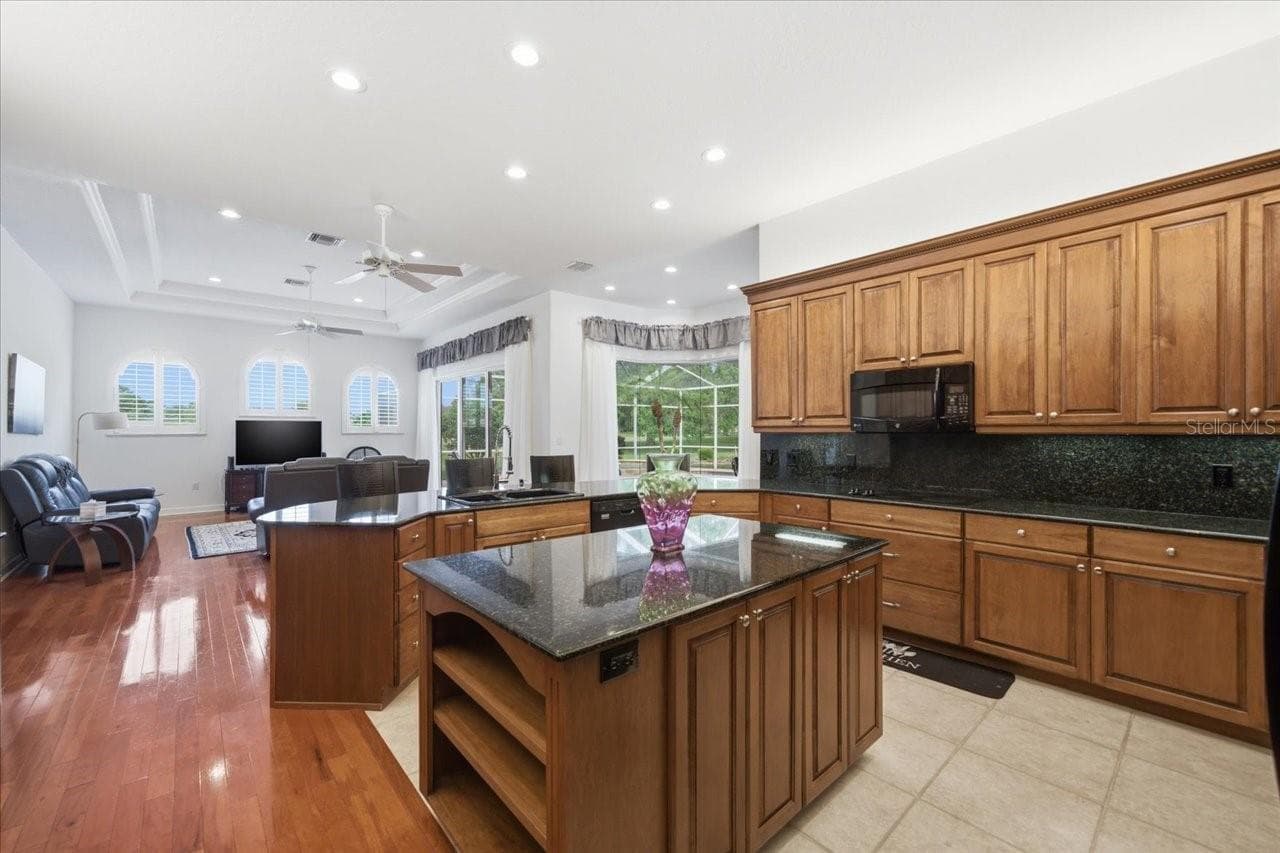 Kitchen - 5021 CHAMPIONSHIP CUP LN, SPRING HILL