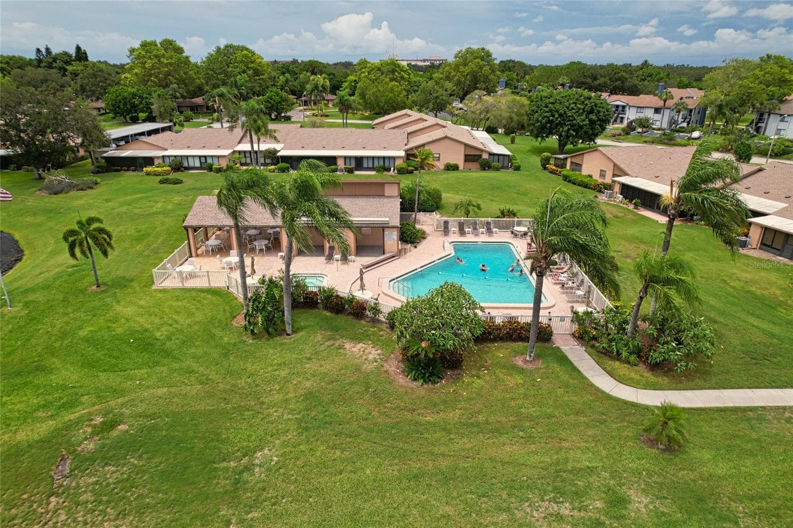 Pathway to your staycation - 6220 29TH AVE W #6220, BRADENTON