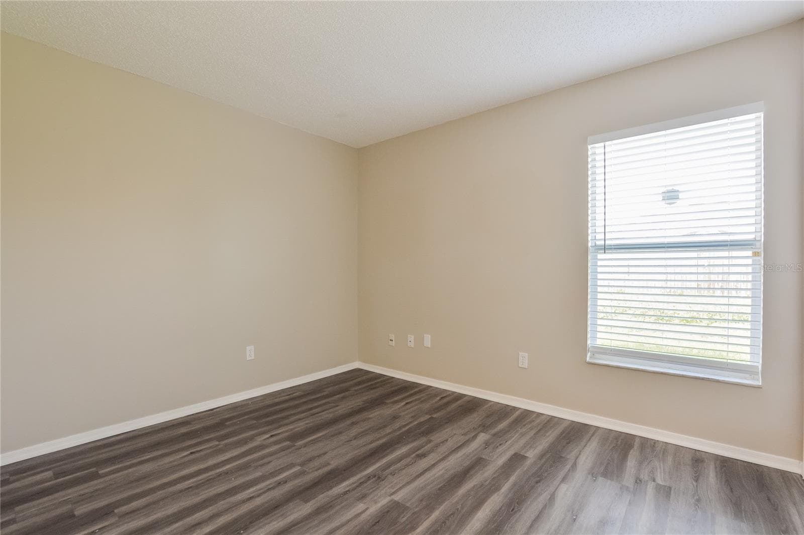 Single Family Residence at 1515 WOOD VIOLET DR, ORLANDO, photo 11 of 15