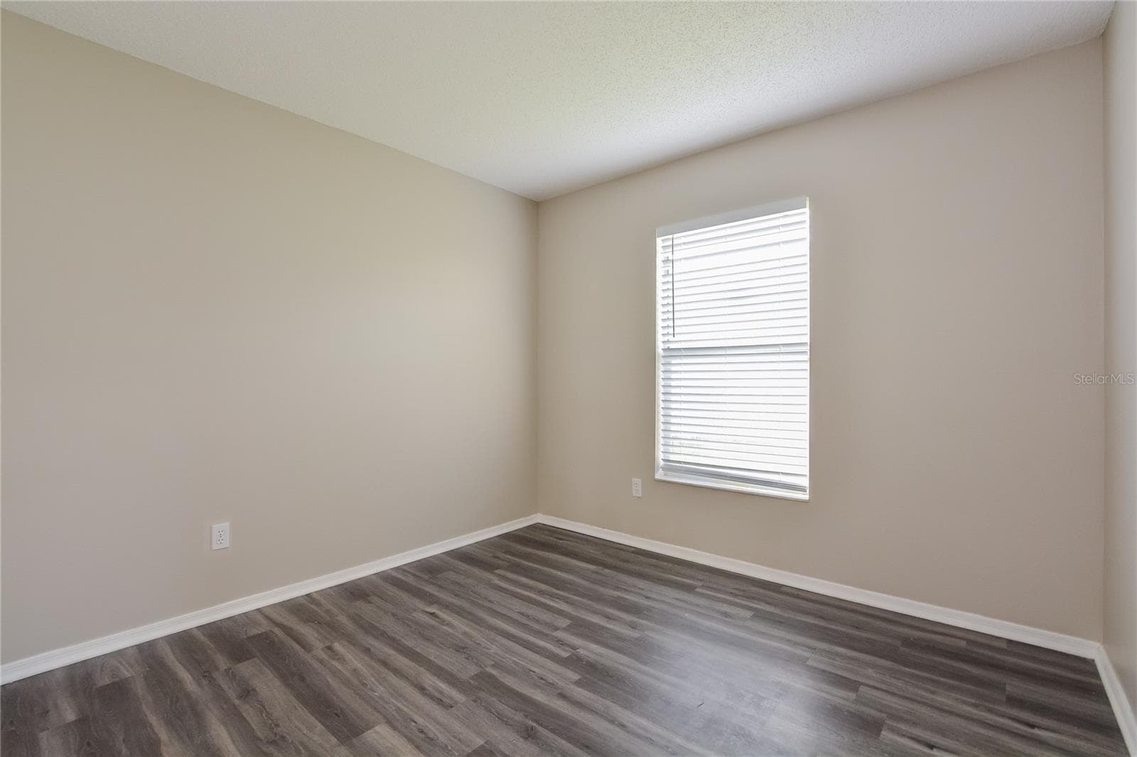 Single Family Residence at 1515 WOOD VIOLET DR, ORLANDO, photo 12 of 15