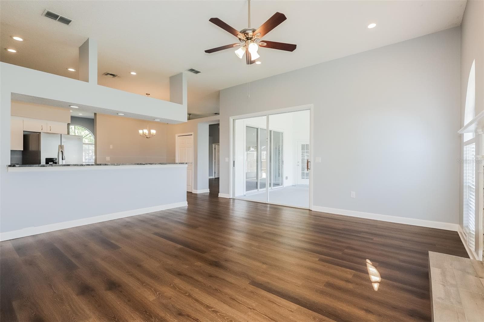 Single Family Residence at 5238 MONTSERRAT CT, LAKELAND, photo 4 of 15