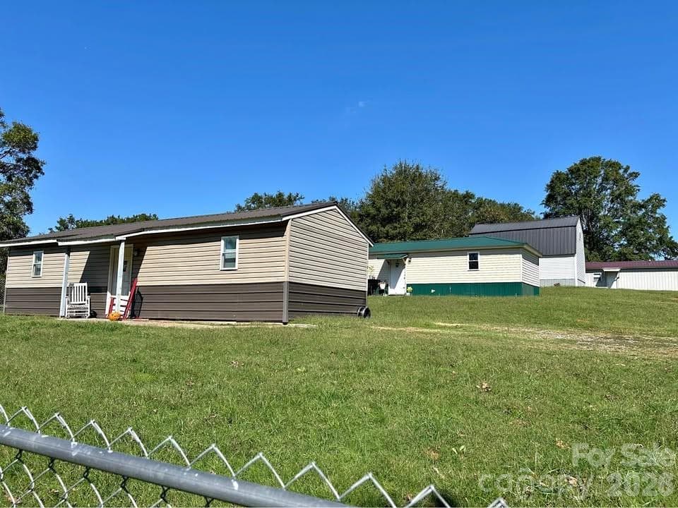 Single Family Residence at 181 Sandy Hill Drive, Forest City, photo 2 of 21