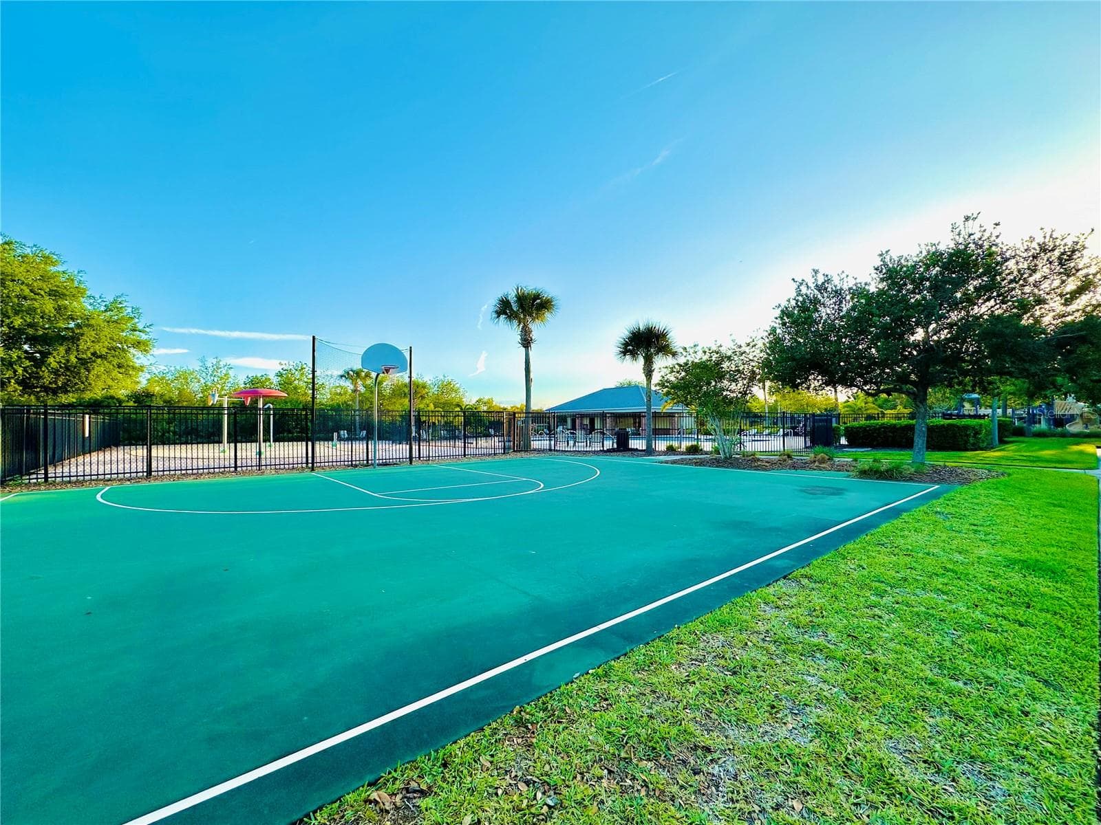Magnolia Park Community Basketball - 4411 BANYAN TREE PL, RIVERVIEW