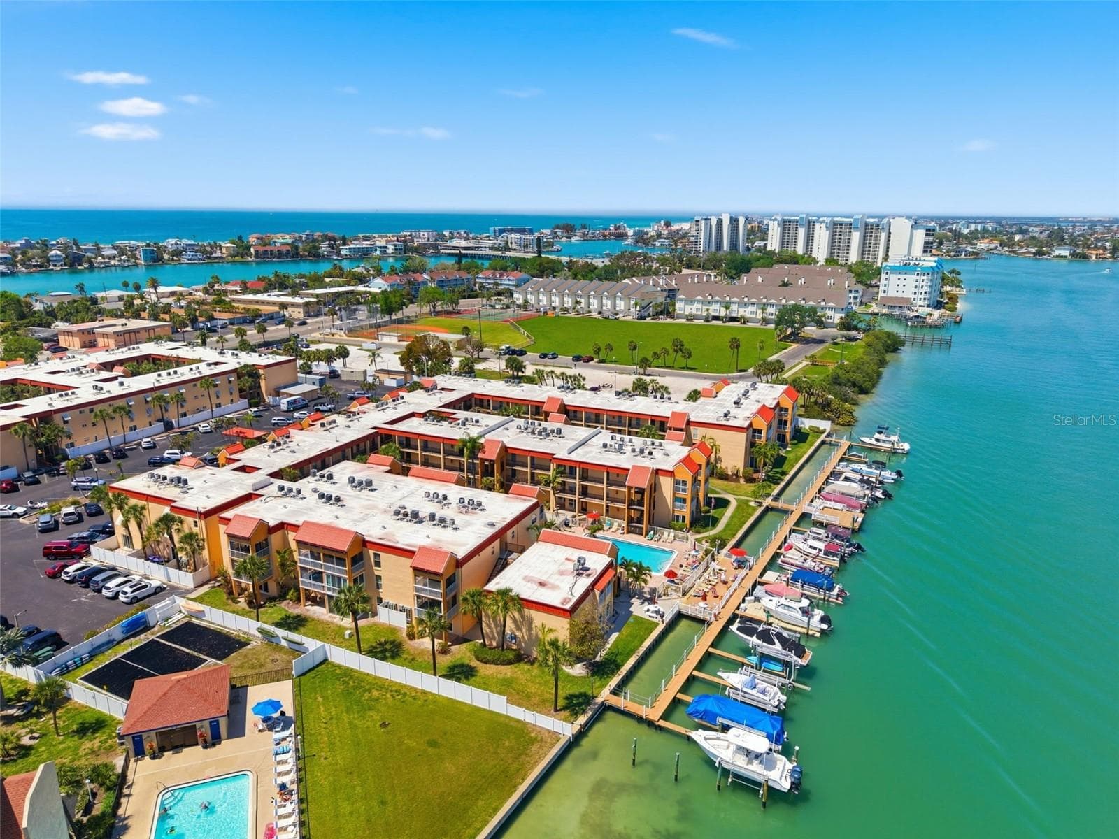 Such a great living area on the Intracoastal Bay - 8901 BLIND PASS RD #127, ST PETE BEACH