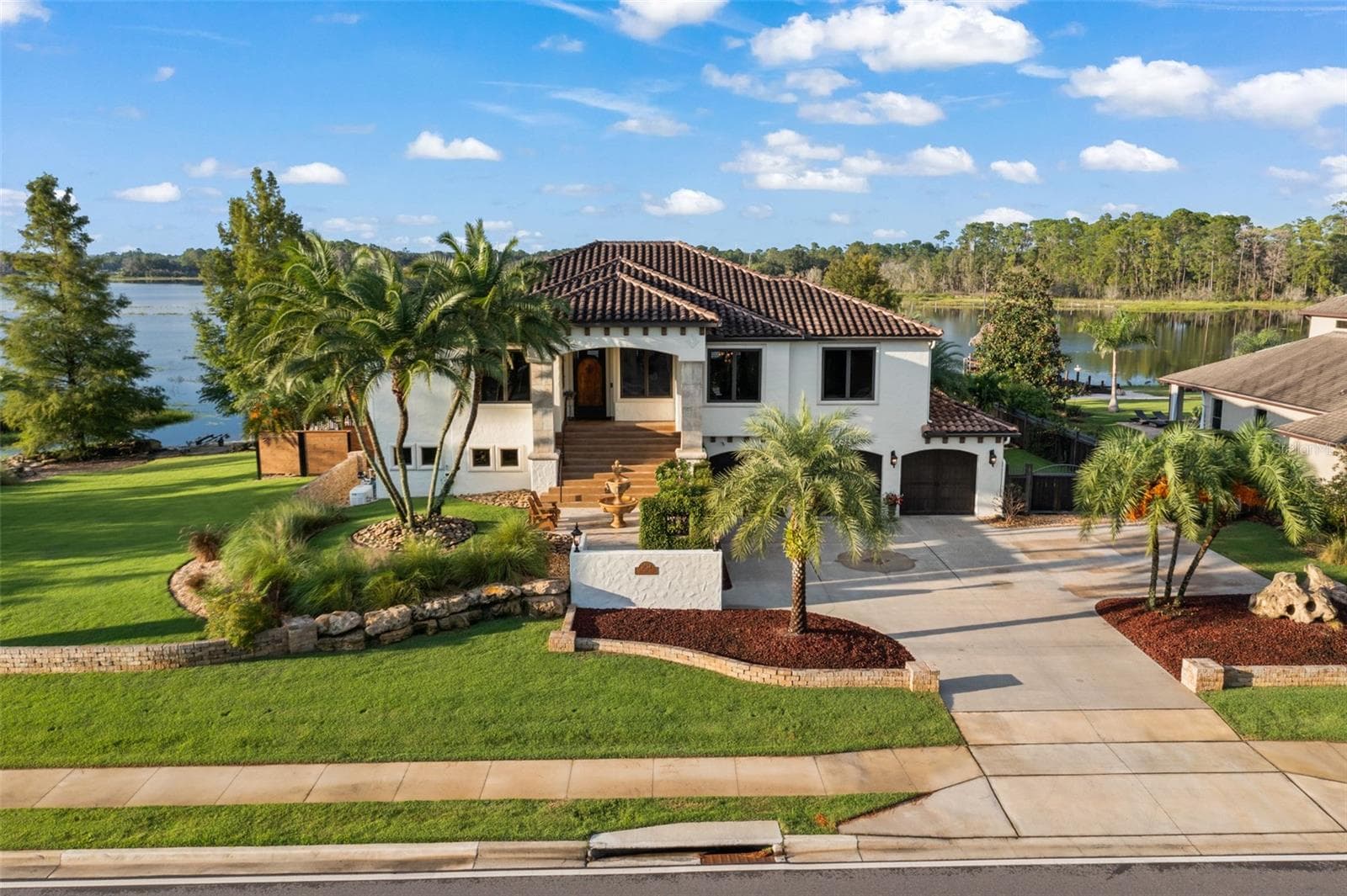2624 HOWLAND BLVD
