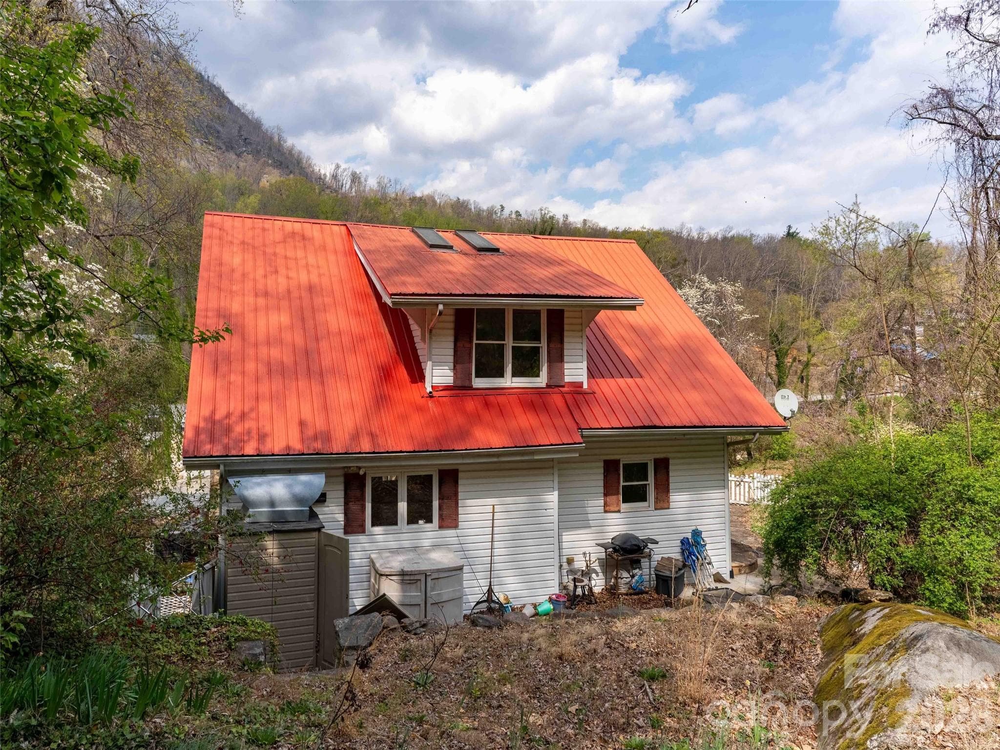 Single Family Residence at 306 Southside Drive, Chimney Rock, photo 8 of 33