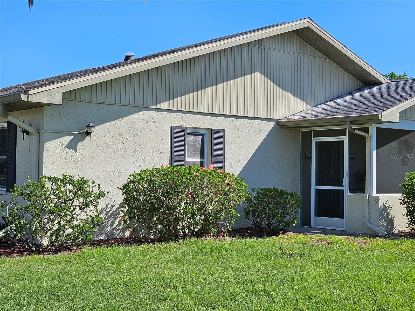 Condominium at 1905 CANTERBURY LN #E-9, SUN CITY CENTER, photo 2 of 36