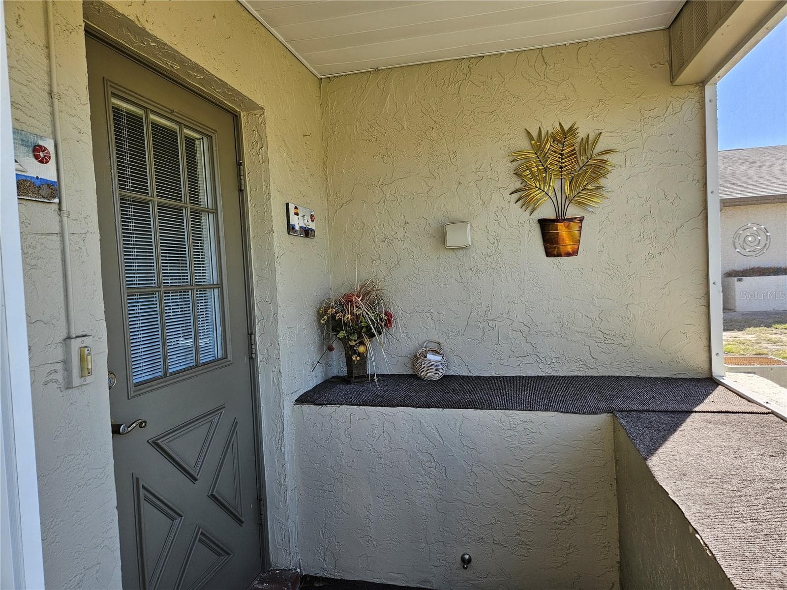 Screened entrance - 1905 CANTERBURY LN #E-9, SUN CITY CENTER
