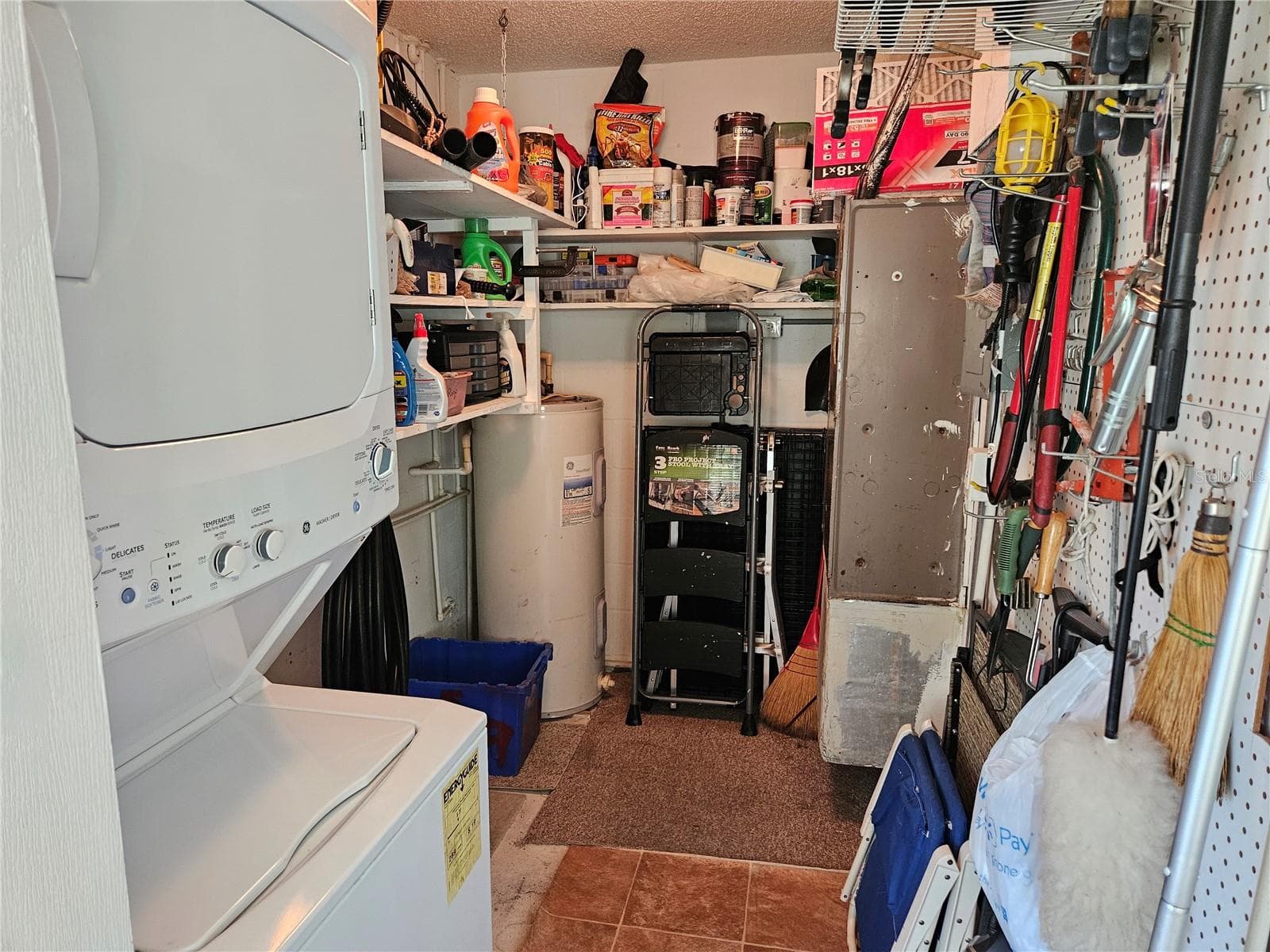 Laundry room - 1905 CANTERBURY LN #E-9, SUN CITY CENTER