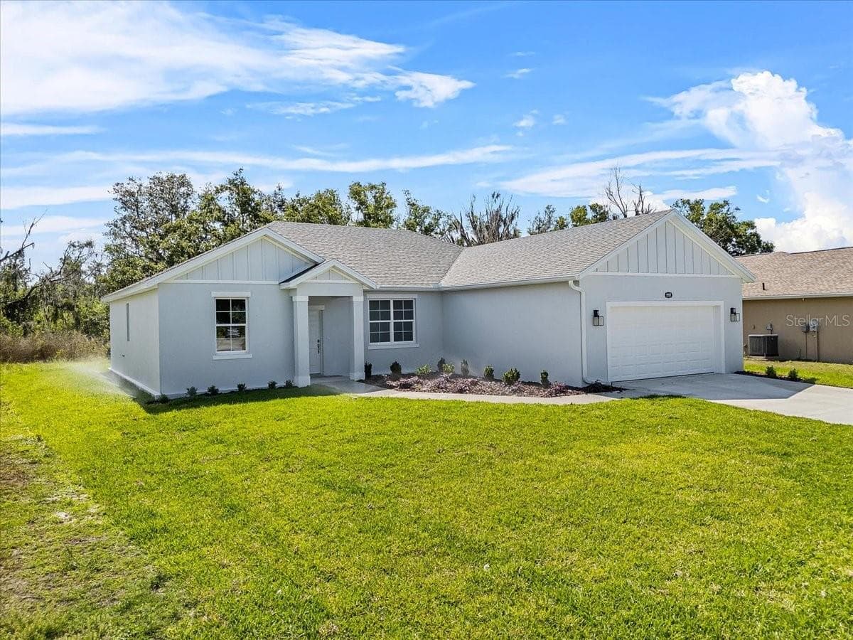 Single Family Residence at 4502 FAIRWAY OAKS DR, MULBERRY, photo 3 of 47