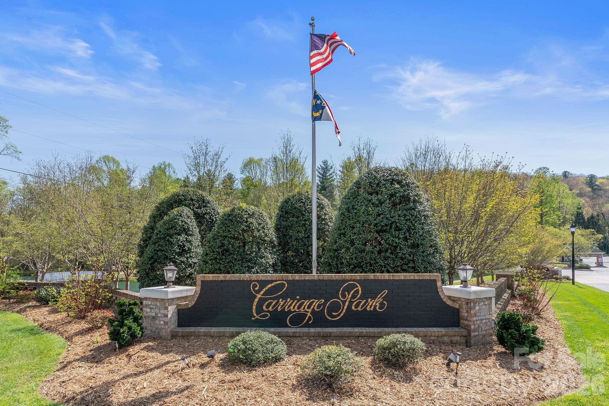 Contemporary Renovated New Listing in Carriage Park - 79 Mill Pond Way, Hendersonville