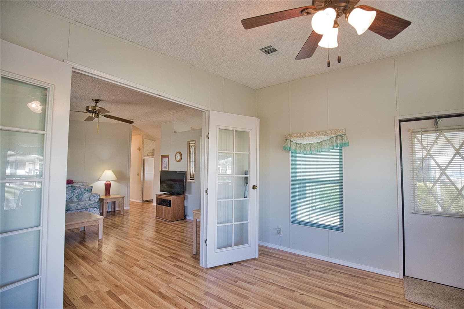Manufactured Home at 424 TARDE LOGO CIR, NORTH PORT, photo 21 of 79