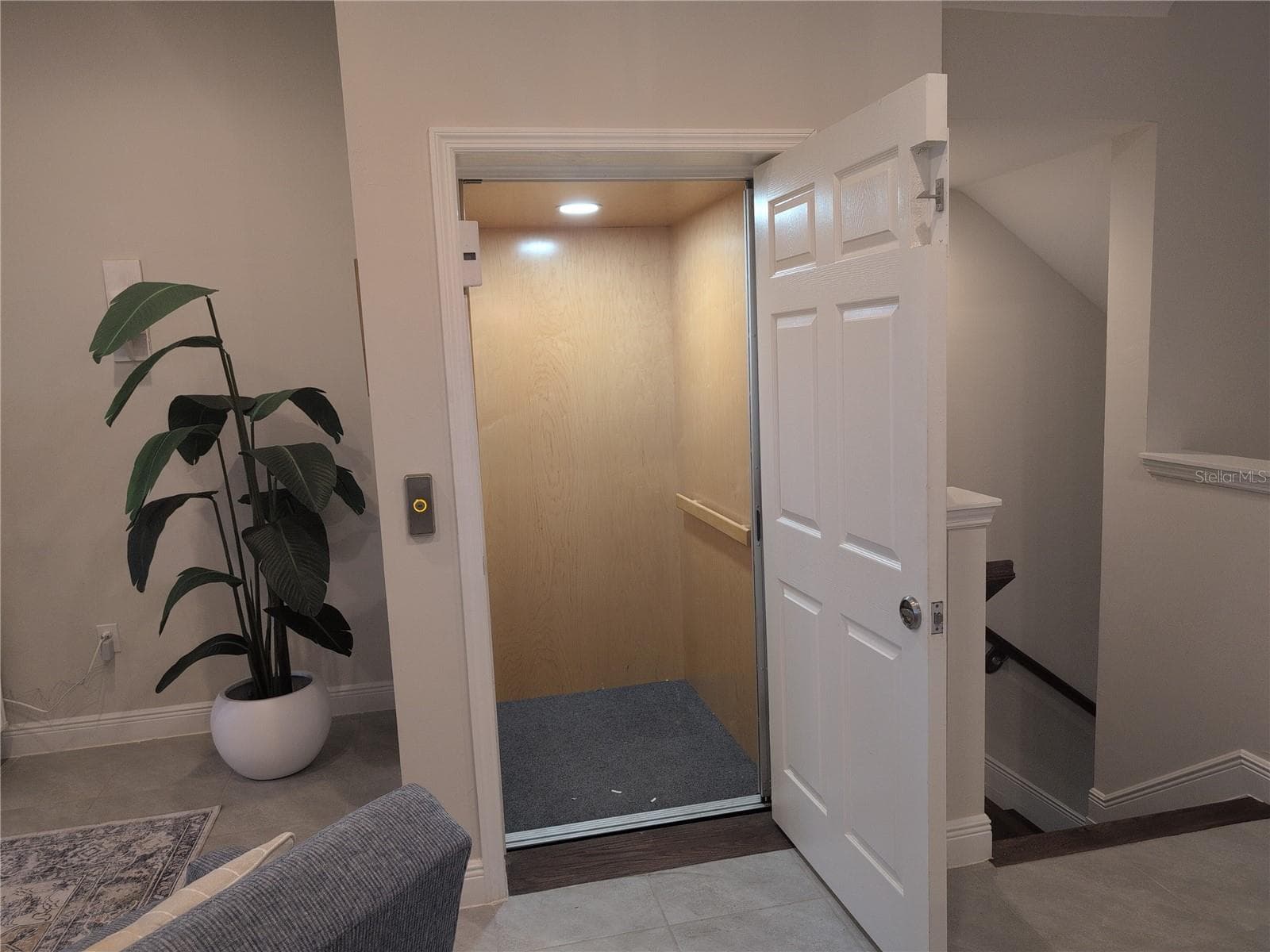Private Elevator - 10420 CORAL LANDINGS LN #115, PLACIDA