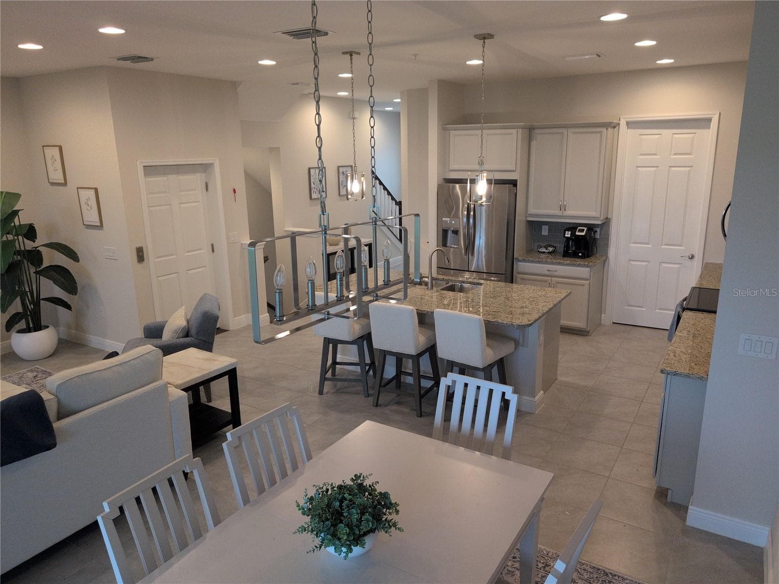 Dining to the Kitchen - 10420 CORAL LANDINGS LN #115, PLACIDA