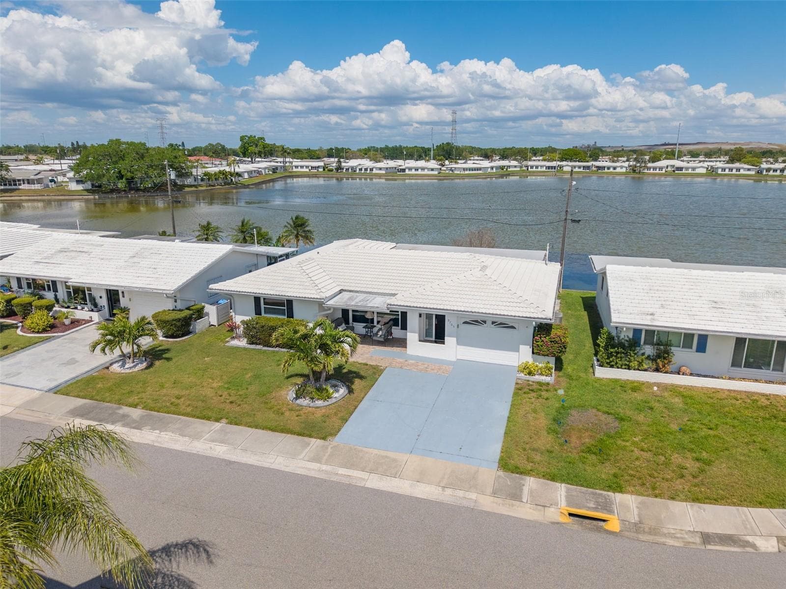 Single Family Residence at 9705 MAINLANDS BLVD W, PINELLAS PARK, photo 32 of 39