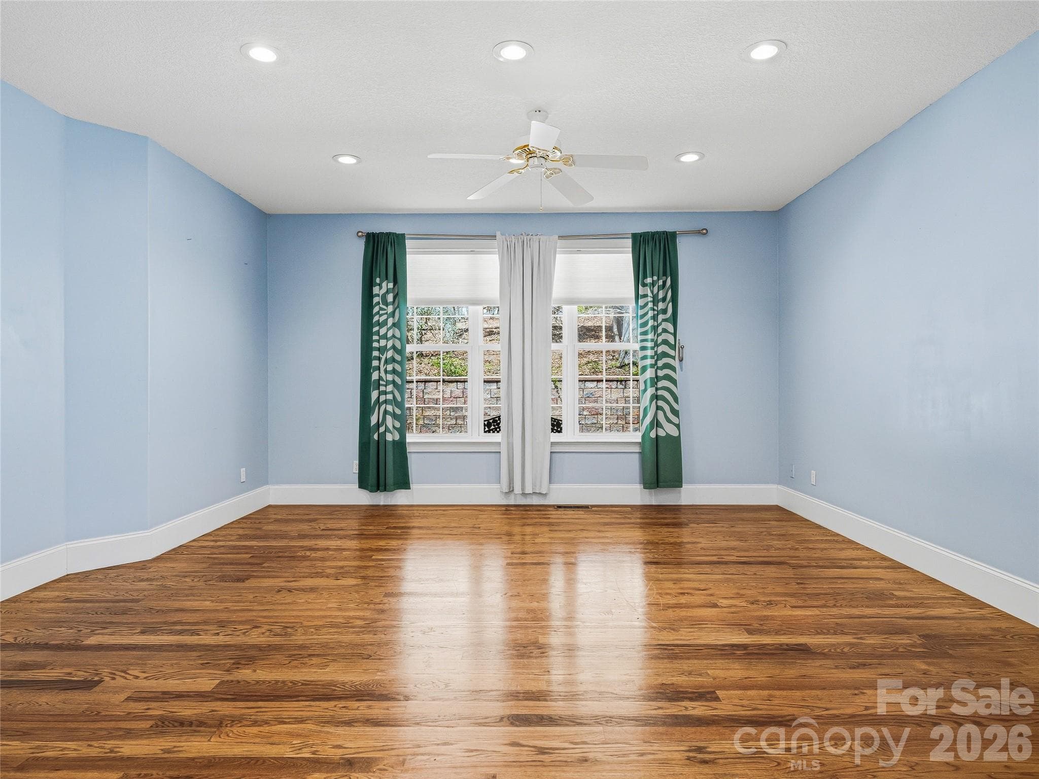 Hardwoods and Light Filled - 196 Blackbird Lane, Tryon