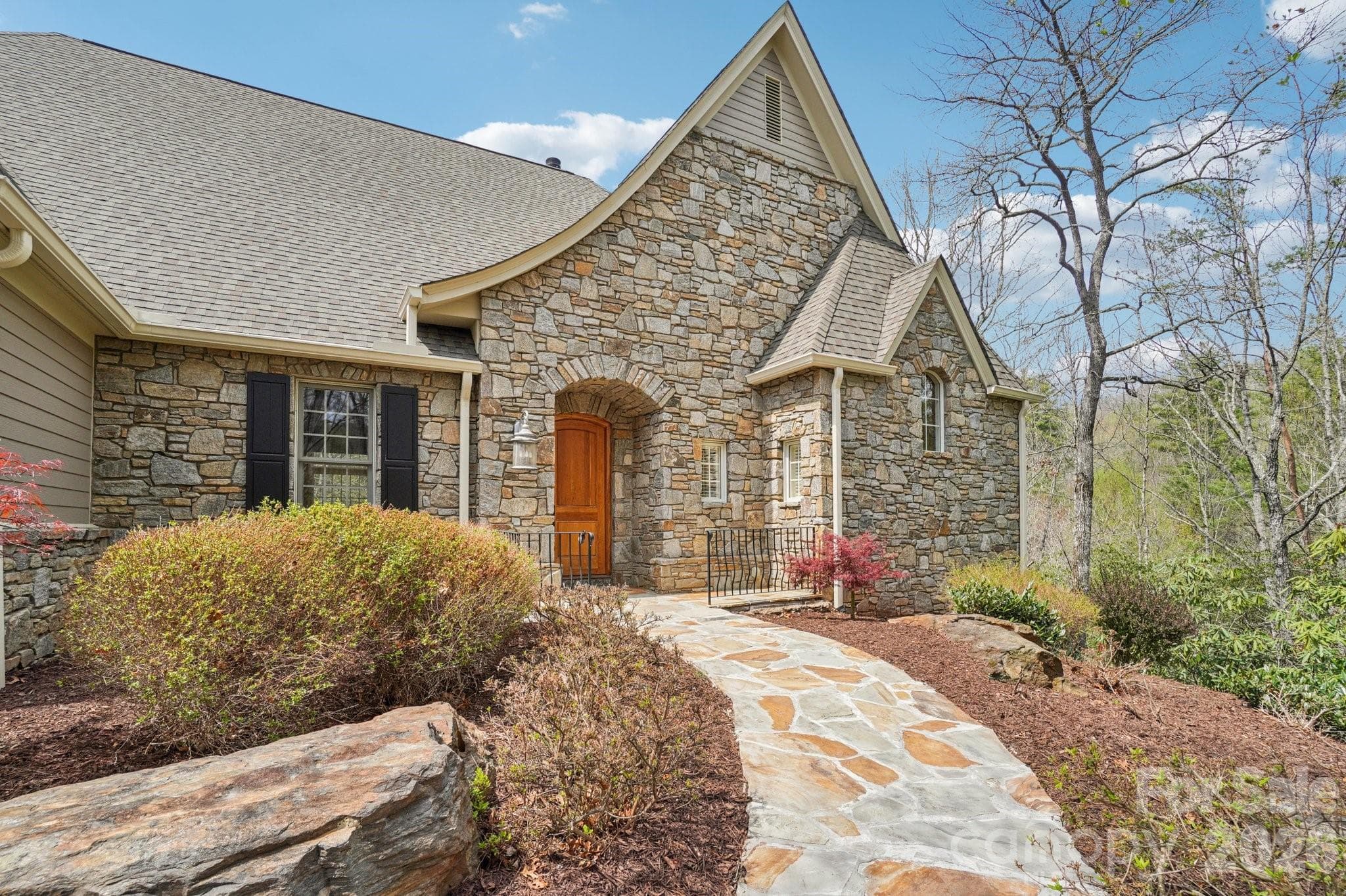 Single Family Residence at Hendersonville, photo 2 of 48