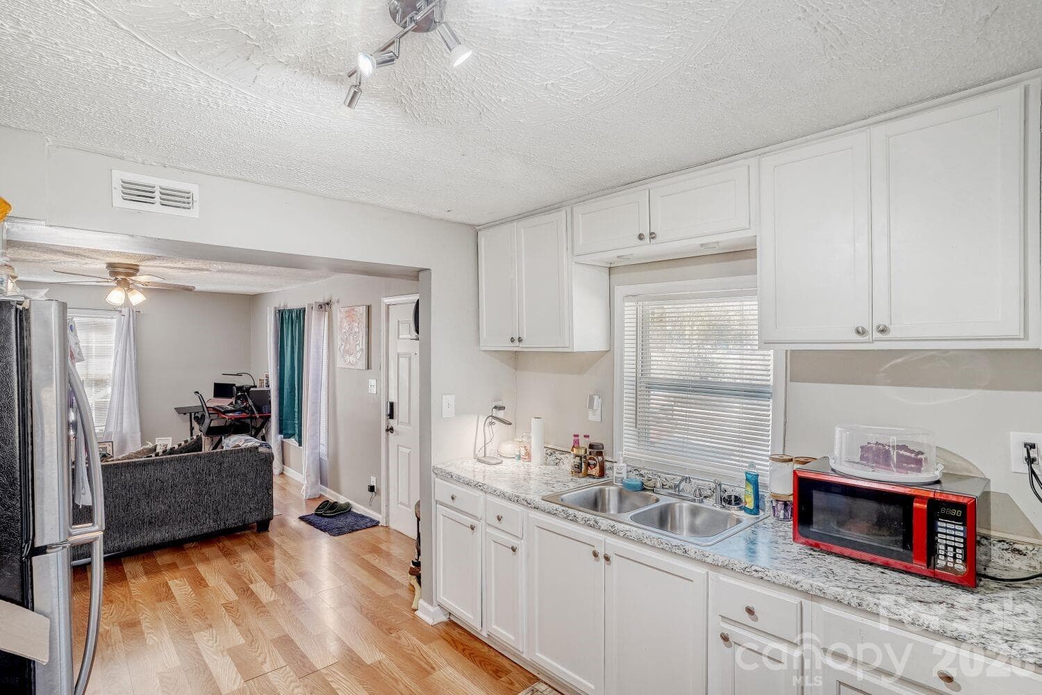 Single Family Residence at Gastonia, photo 3 of 11