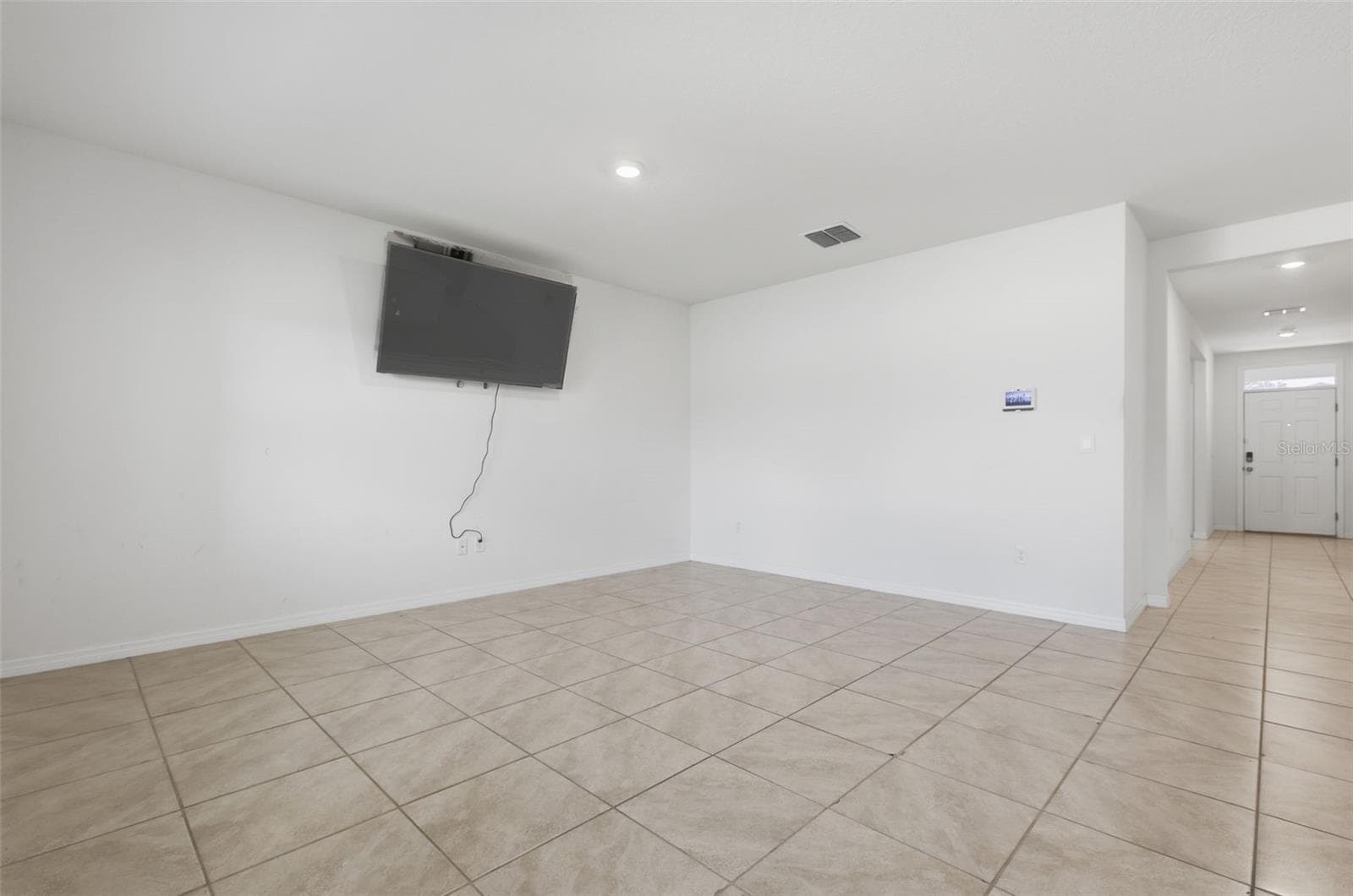 Single Family Residence at 11308 AMBER RIDGE DR, ZELLWOOD, photo 5 of 29