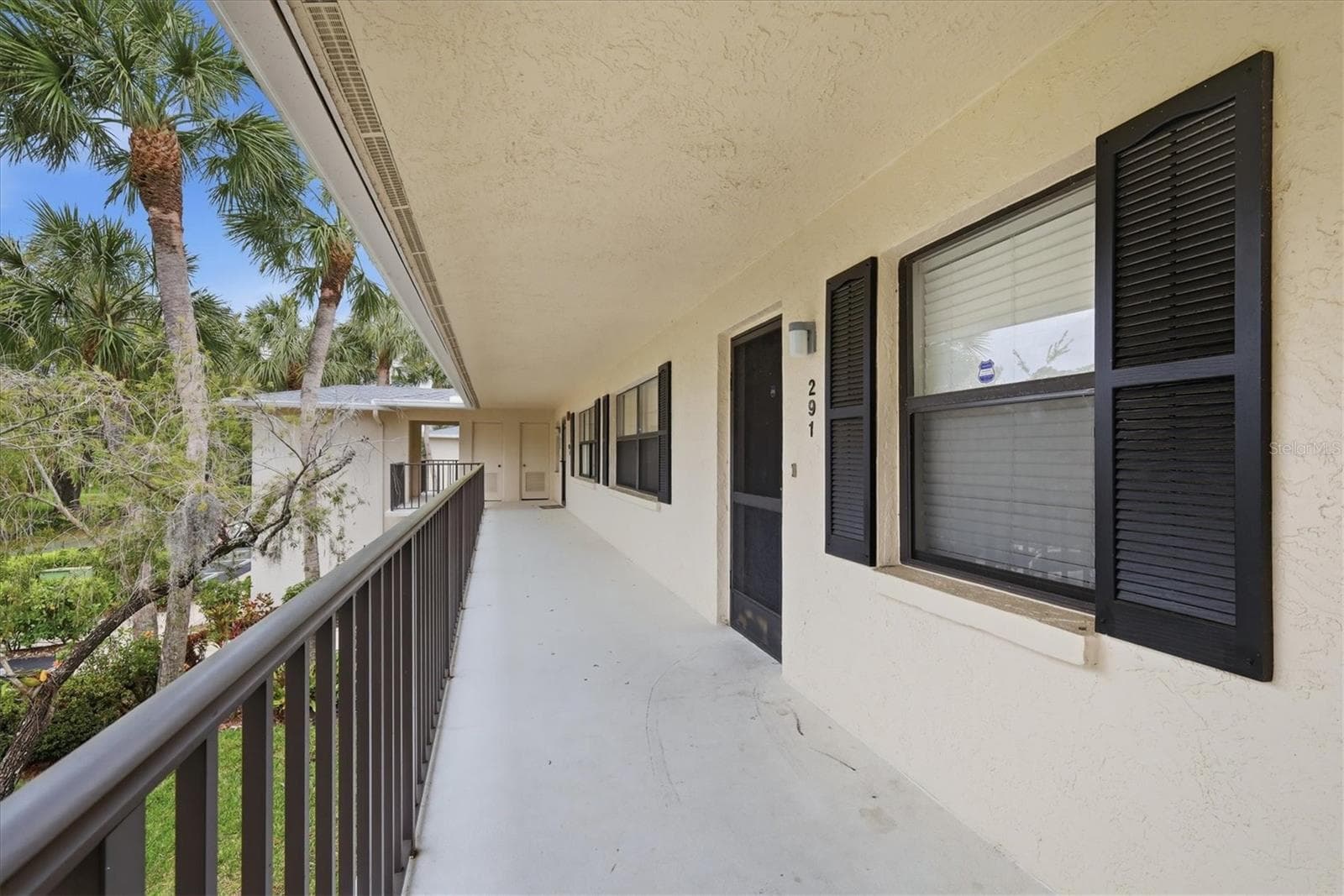 Condominium at 7130 FAIRWAY BEND LN #291, SARASOTA, photo 6 of 33