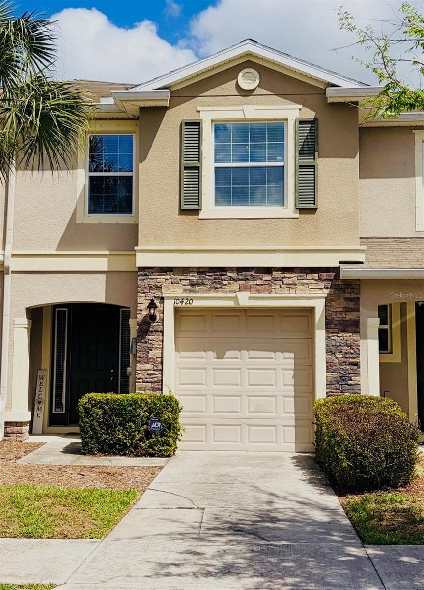 10420 BUTTERFLY WING CT