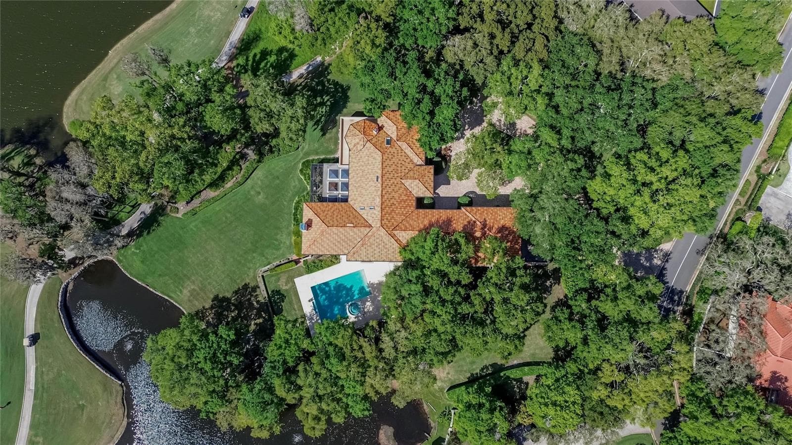 Single Family Residence at 1043 GUISANDO DE AVILA, TAMPA, photo 2 of 90