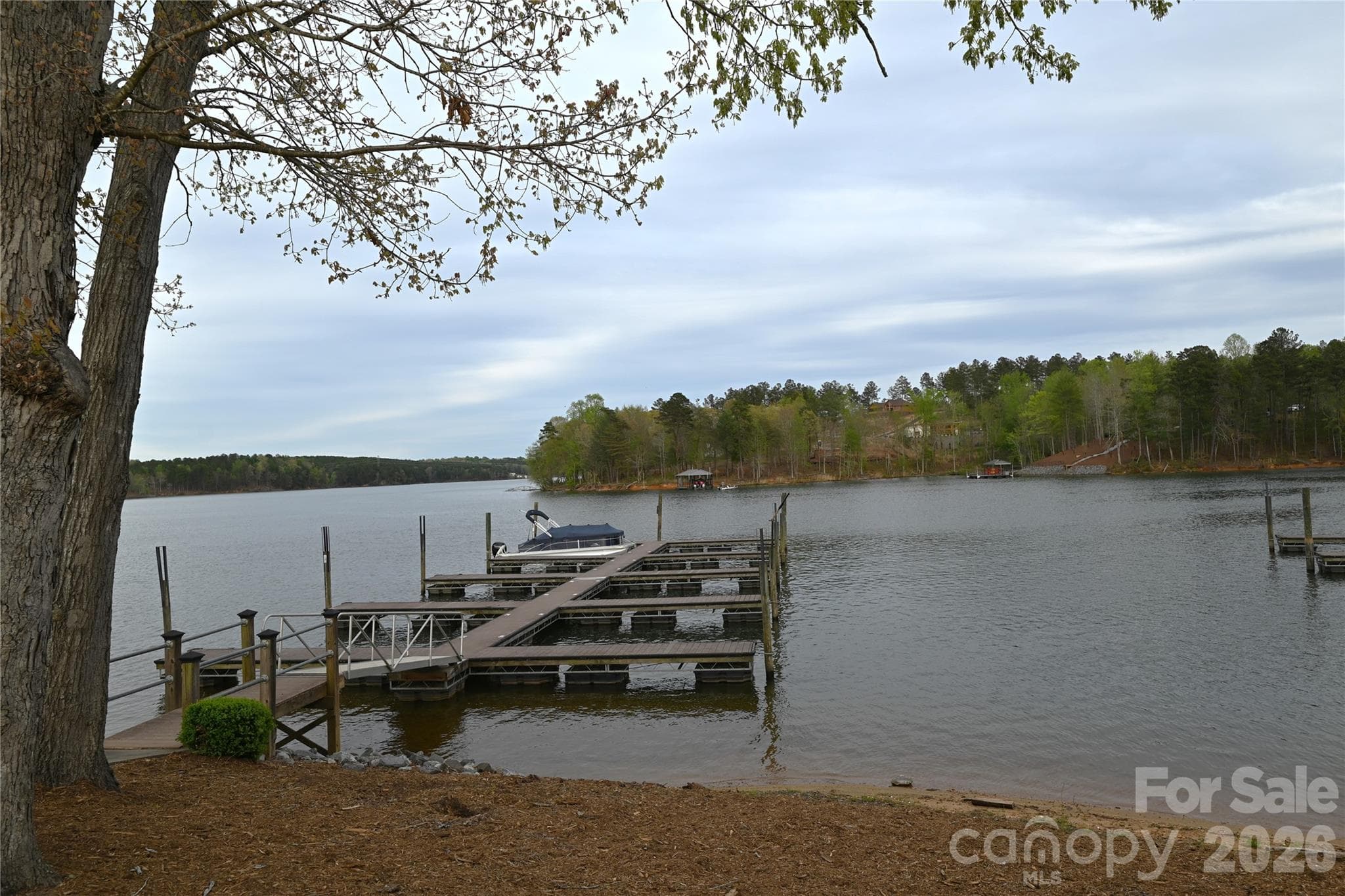 Community Docks - 2299 Lighthouse Lane, Connelly Springs